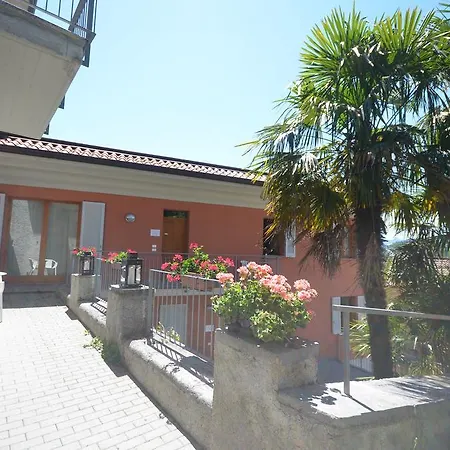 Leonardo House 2 בית נופש