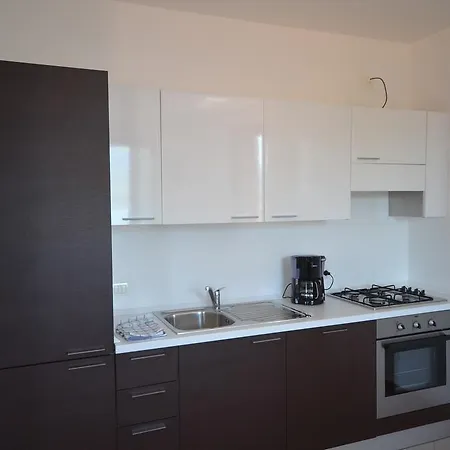 בית נופש Leonardo House 2 *