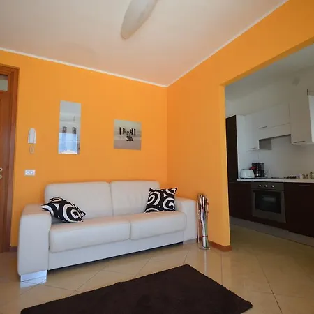 בית נופש Leonardo House 2 *