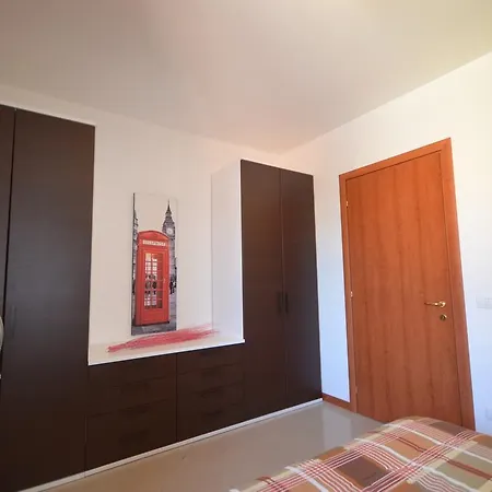 Leonardo House 2 *